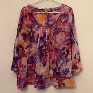 Nine West vintage America sheer, long sleeve colorful blouse. Length 26”. Size M